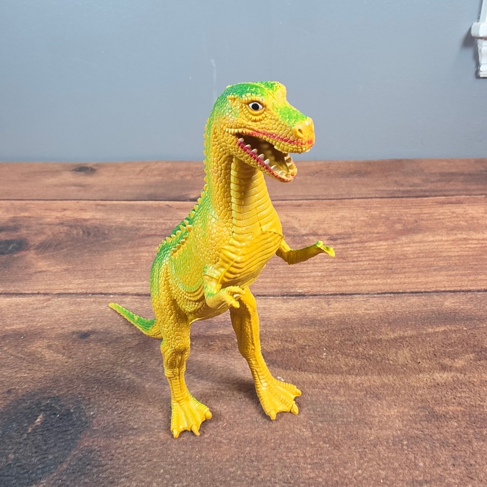 Imperial Dinosaur Action Figure Kids OS Yellow Excellent 1985 Vintage Toy